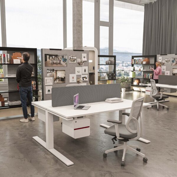 Mi5 Cluster of 2 Face to Face Workstation - Image 1